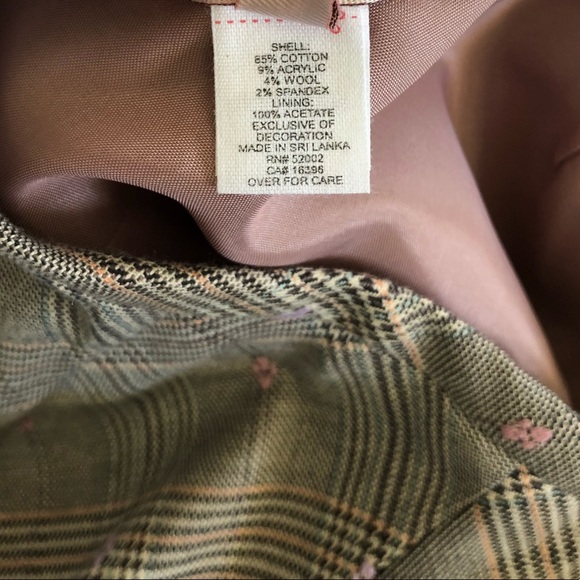 Blouse and Skirt Set - Picture 6 of 8